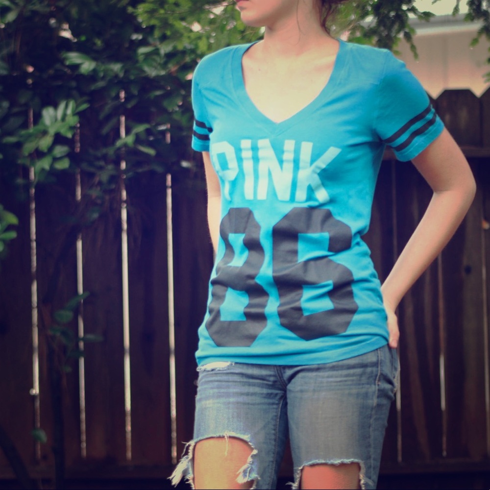 VS Pink Tee